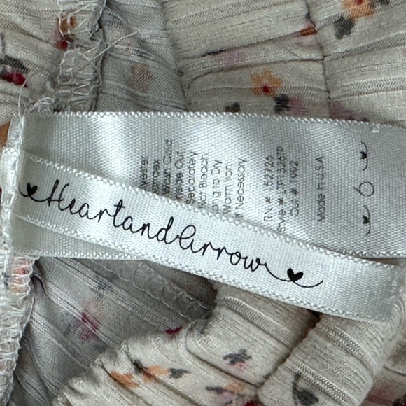 Charming Kids Green and Cream Floral Set - Picture 2 of 11